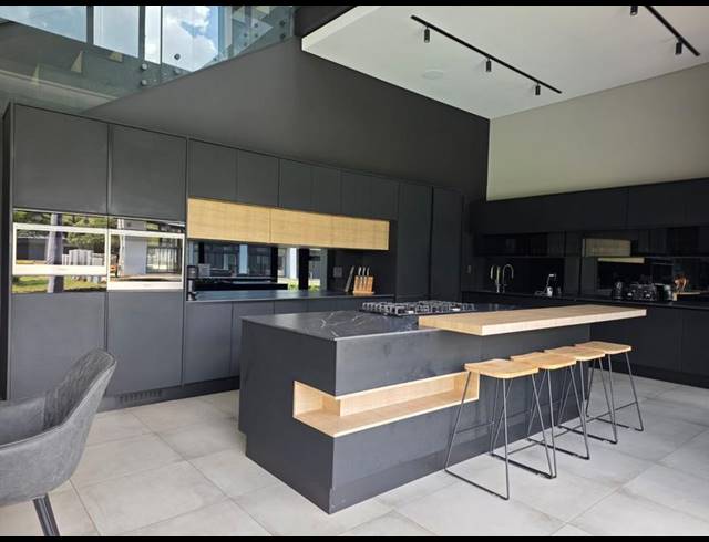 5 BEDROOM HOUSE FOR SALE IN THE ISLANDS ESTATES